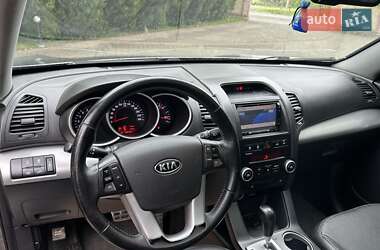 Внедорожник / Кроссовер Kia Sorento 2010 в 
