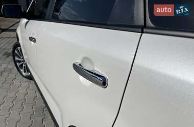 Позашляховик / Кросовер Kia Sorento 2015 в 