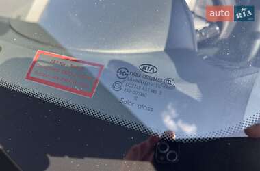 Позашляховик / Кросовер Kia Sorento 2015 в 
