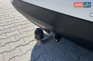 Позашляховик / Кросовер Kia Sorento 2015 в 