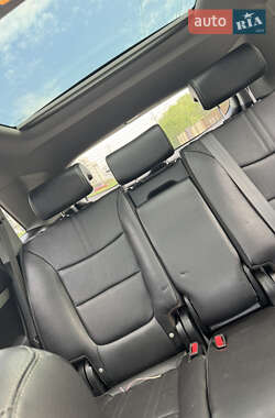 Позашляховик / Кросовер Kia Sorento 2012 в 