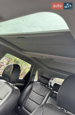 Позашляховик / Кросовер Kia Sorento 2012 в 