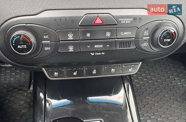 Внедорожник / Кроссовер Kia Sorento 2015 в 