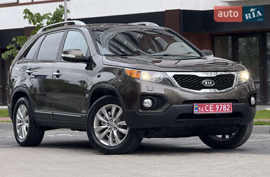 Позашляховик / Кросовер Kia Sorento 2010 в 