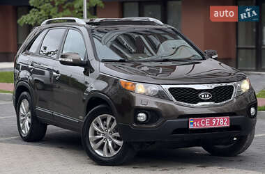 Позашляховик / Кросовер Kia Sorento 2010 в 
