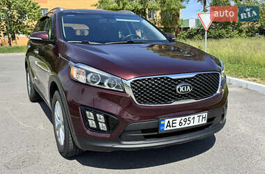 Позашляховик / Кросовер Kia Sorento 2017 в Дніпрі