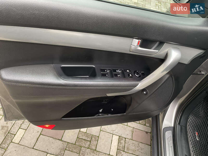 Внедорожник / Кроссовер Kia Sorento 2010 в Львове