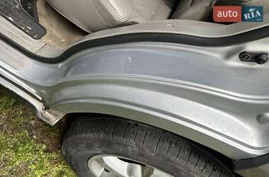 Внедорожник / Кроссовер Kia Sorento 2004 в 