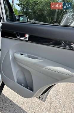 Внедорожник / Кроссовер Kia Sorento 2010 в 