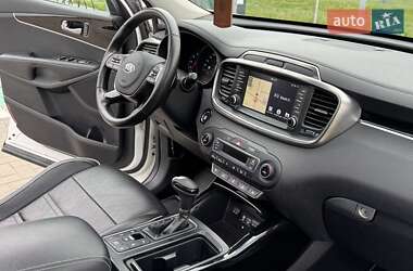 Внедорожник / Кроссовер Kia Sorento 2018 в 