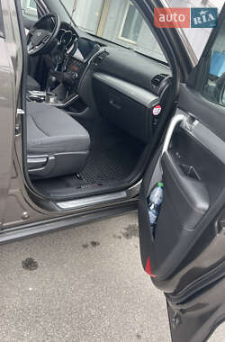 Внедорожник / Кроссовер Kia Sorento 2011 в 