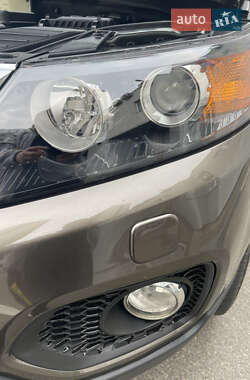 Внедорожник / Кроссовер Kia Sorento 2011 в 