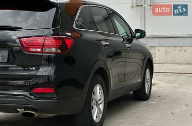 Внедорожник / Кроссовер Kia Sorento 2019 в 