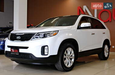 Позашляховик / Кросовер Kia Sorento 2015 в 