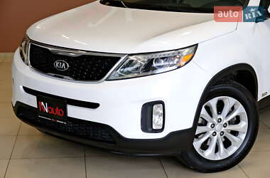 Позашляховик / Кросовер Kia Sorento 2015 в 