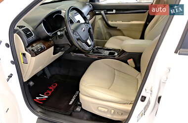 Позашляховик / Кросовер Kia Sorento 2015 в 
