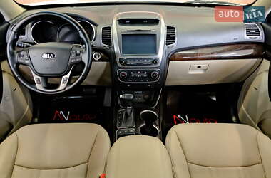 Позашляховик / Кросовер Kia Sorento 2015 в 