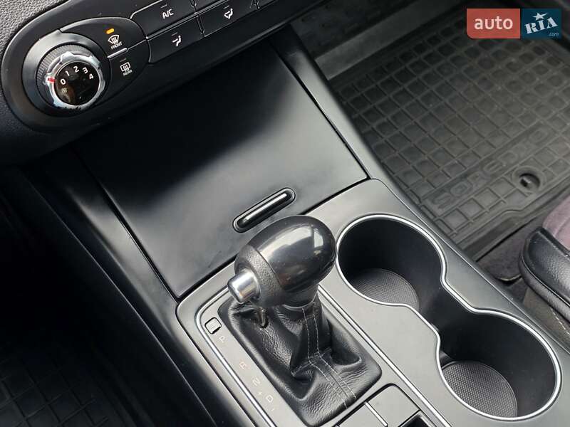 Внедорожник / Кроссовер Kia Sorento 2015 в Тернополе