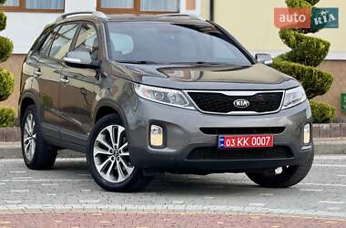 Позашляховик / Кросовер Kia Sorento 2013 в 