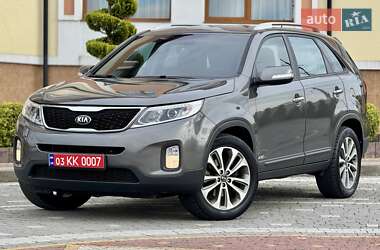 Позашляховик / Кросовер Kia Sorento 2013 в 