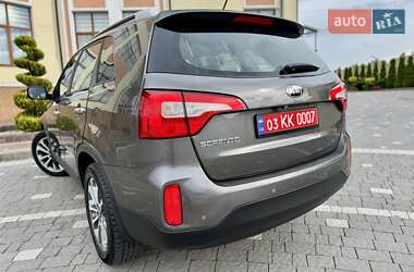 Позашляховик / Кросовер Kia Sorento 2013 в 