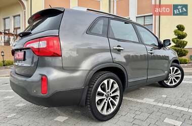 Позашляховик / Кросовер Kia Sorento 2013 в 