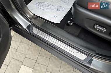 Позашляховик / Кросовер Kia Sorento 2013 в 