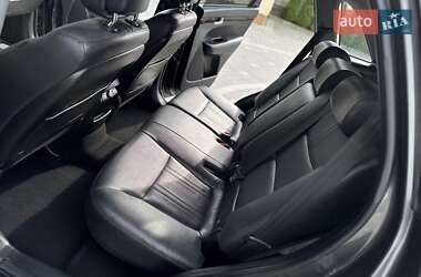 Позашляховик / Кросовер Kia Sorento 2013 в 