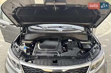 Позашляховик / Кросовер Kia Sorento 2013 в 