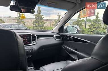 Внедорожник / Кроссовер Kia Sorento 2016 в 