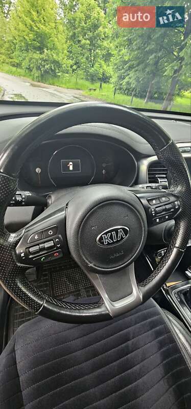 Внедорожник / Кроссовер Kia Sorento 2015 в Ровно