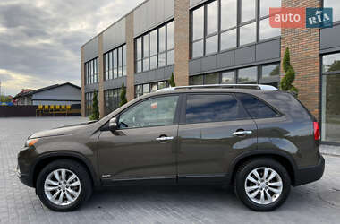 Позашляховик / Кросовер Kia Sorento 2010 в 
