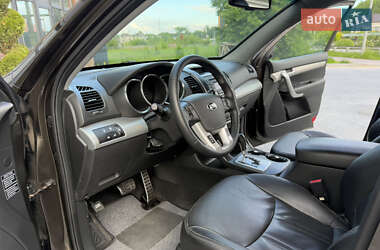 Позашляховик / Кросовер Kia Sorento 2010 в 