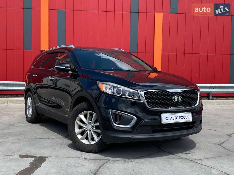 Позашляховик / Кросовер Kia Sorento 2015 в Києві