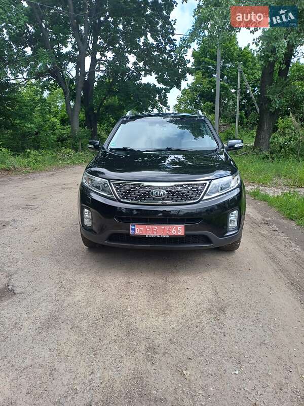 Позашляховик / Кросовер Kia Sorento 2014 в 
