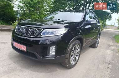 Позашляховик / Кросовер Kia Sorento 2014 в 