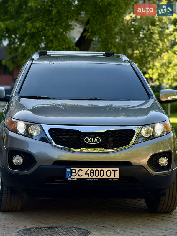 Внедорожник / Кроссовер Kia Sorento 2010 в Выгоде