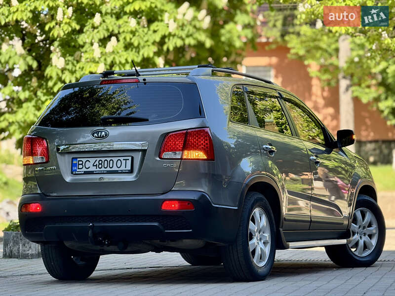Внедорожник / Кроссовер Kia Sorento 2010 в Выгоде