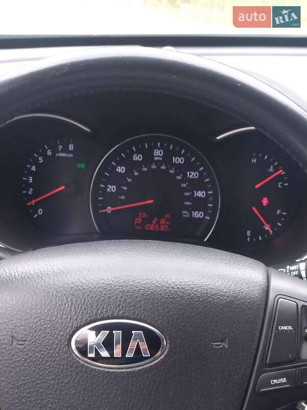 Позашляховик / Кросовер Kia Sorento 2014 в Черкасах