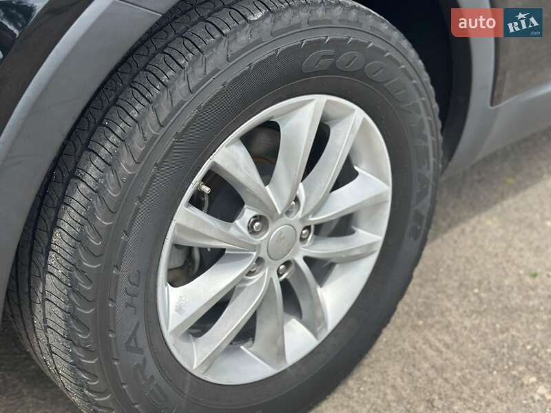 Позашляховик / Кросовер Kia Sorento 2016 в Самборі