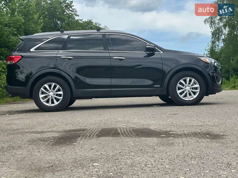 Позашляховик / Кросовер Kia Sorento 2016 в Самборі