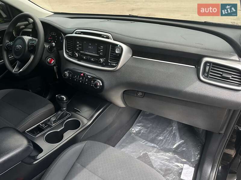 Позашляховик / Кросовер Kia Sorento 2016 в Самборі