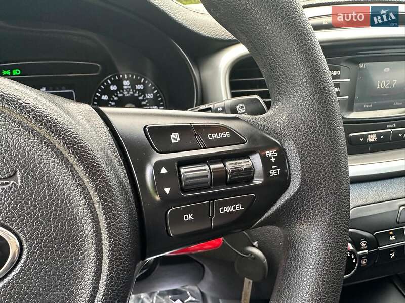 Позашляховик / Кросовер Kia Sorento 2016 в Самборі