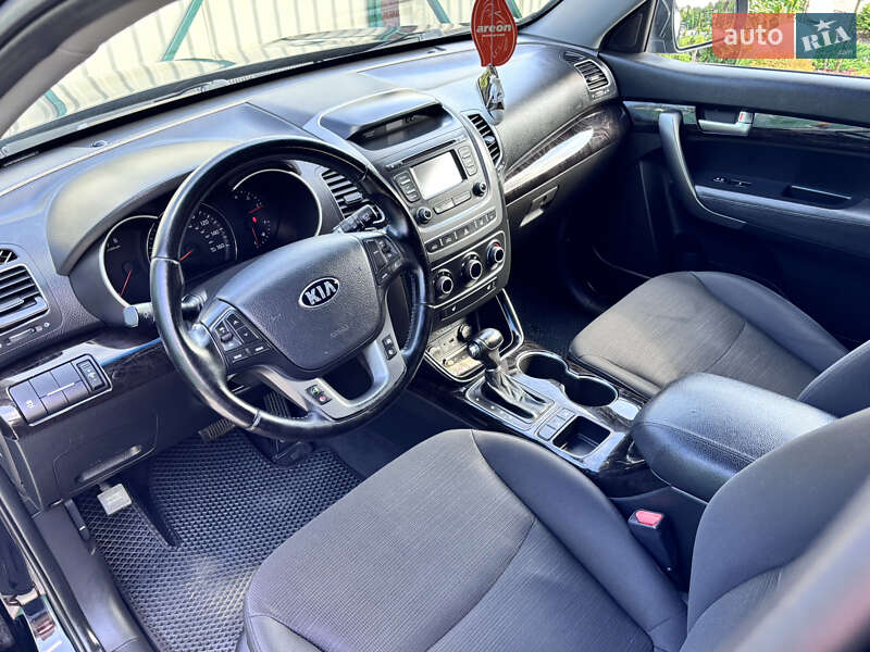 Внедорожник / Кроссовер Kia Sorento 2013 в Броварах фото 13 Внедорожник / Кроссовер Kia Sorento 2013 в Броварах