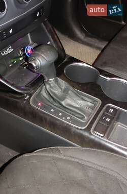 Позашляховик / Кросовер Kia Sorento 2014 в 