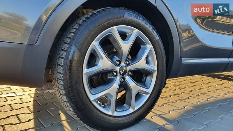 Позашляховик / Кросовер Kia Sorento 2015 в Чернівцях