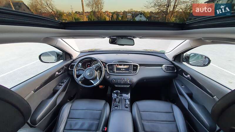 Позашляховик / Кросовер Kia Sorento 2015 в Чернівцях