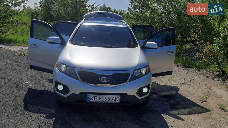 Внедорожник / Кроссовер Kia Sorento 2012 в Александровке
