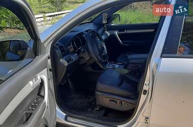 Позашляховик / Кросовер Kia Sorento 2012 в 