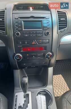 Внедорожник / Кроссовер Kia Sorento 2011 в 
